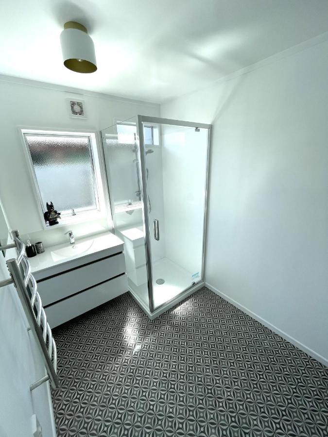 Green Door - One Bedroom Apartment Вакатане Екстер'єр фото
